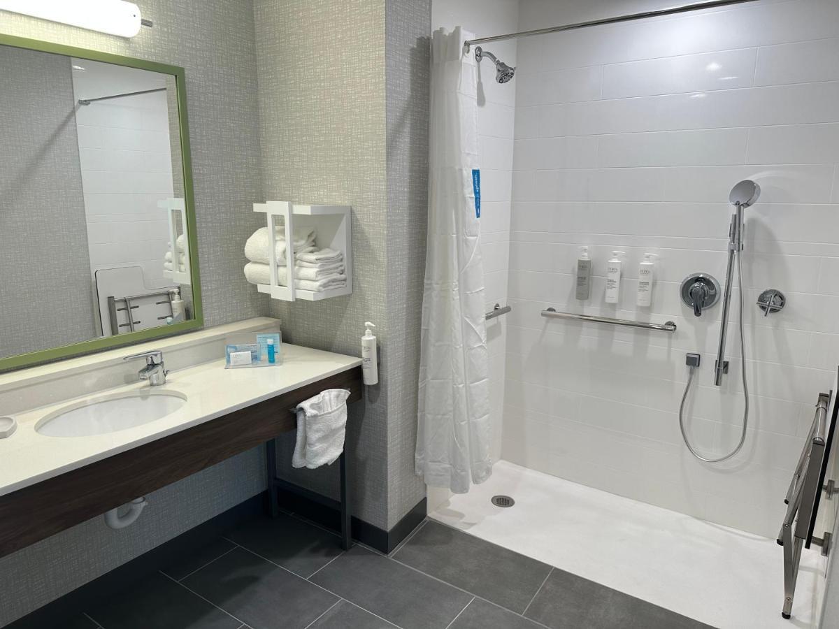 Hampton Inn & Suites Ruskin I-75, Fl 객실 사진
